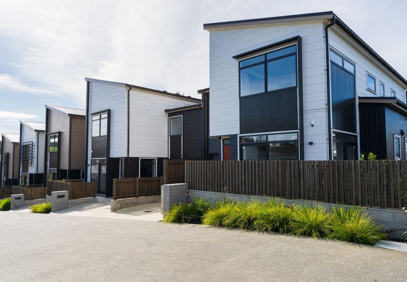 Buying Property in Today’s Market: What Smart Investors Know
